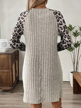 Long-sleeved leopard print bodycon dress